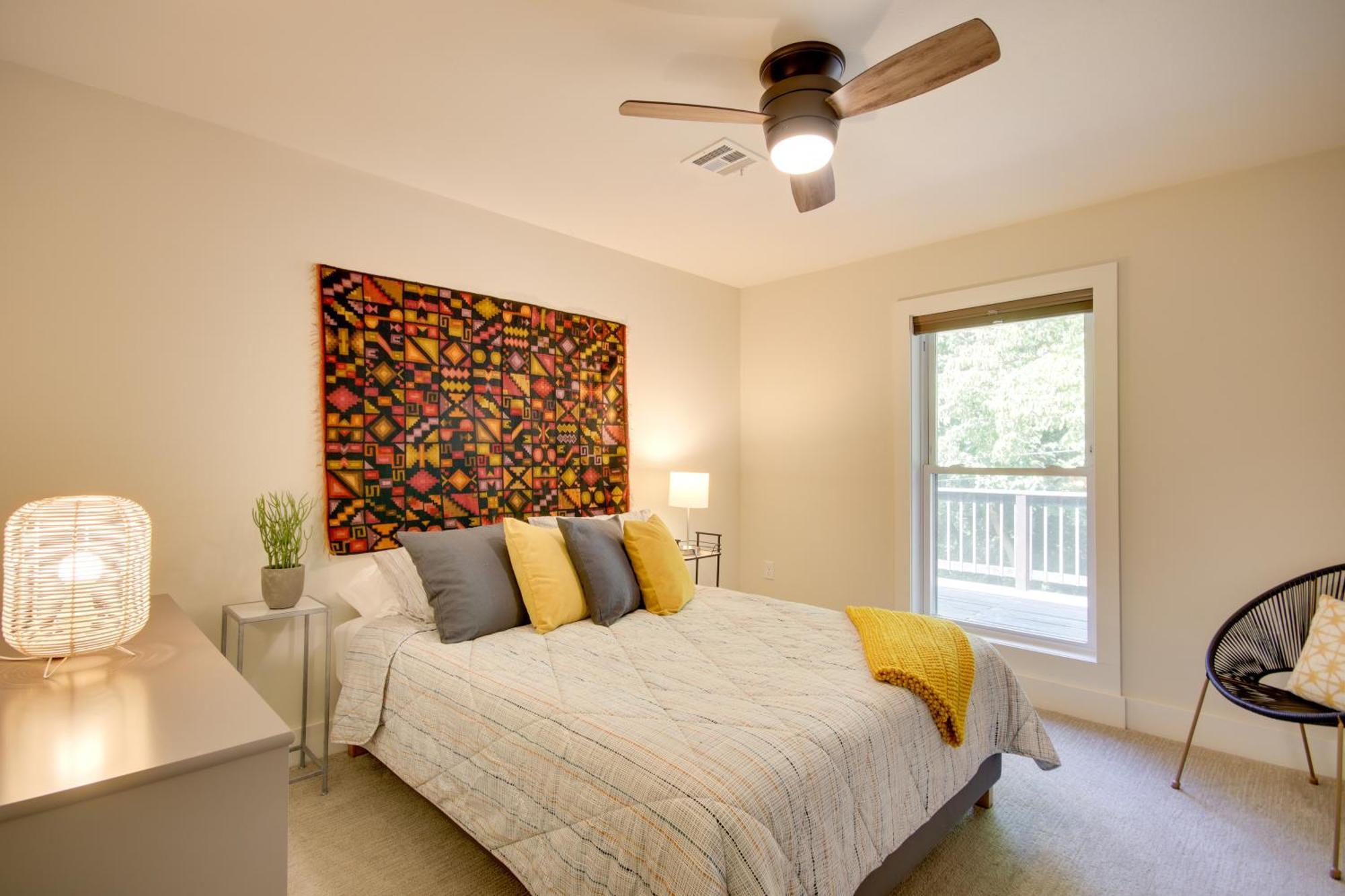 Sunny And Chic Retreat With Spacious Yard And Patio! เบนตันวิลล์ ภายนอก รูปภาพ